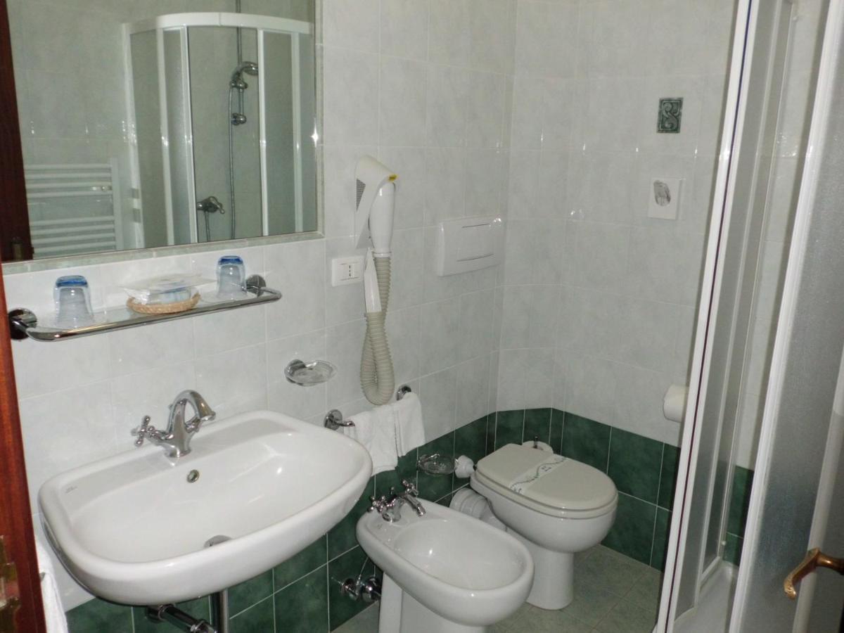 Fegina 3 Deluxe Bedrooms & Bathrooms Monterosso al Mare Luaran gambar