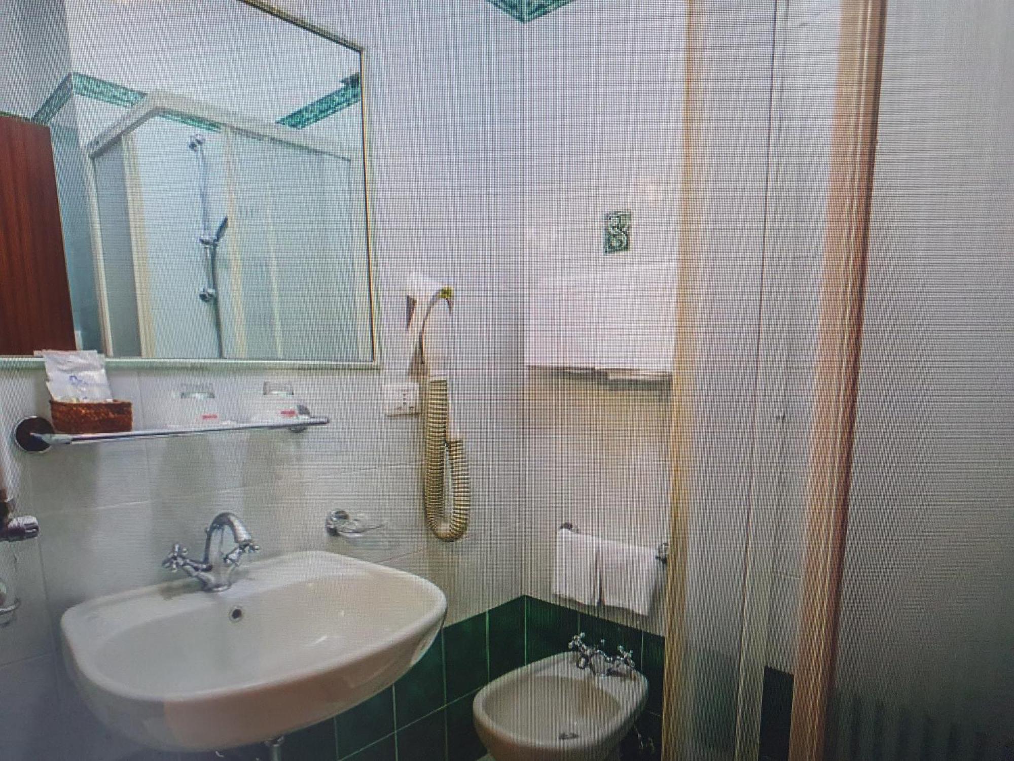 Fegina 3 Deluxe Bedrooms & Bathrooms Monterosso al Mare Luaran gambar